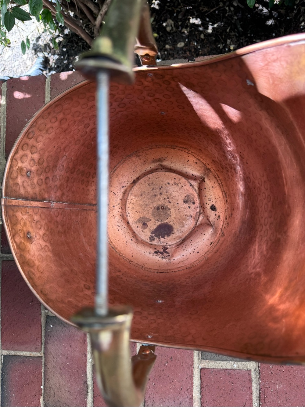 Antique Hammered Copper Helmet Coal Scuttle Brass Lion Head Fireplace Bucket - Picture 11 of 16